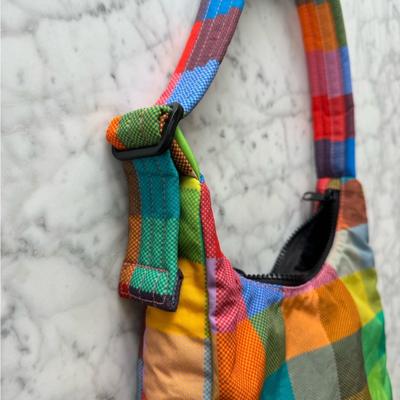 BAGGU Multicolor madras Shoulder Bag - Picture 3 of 6